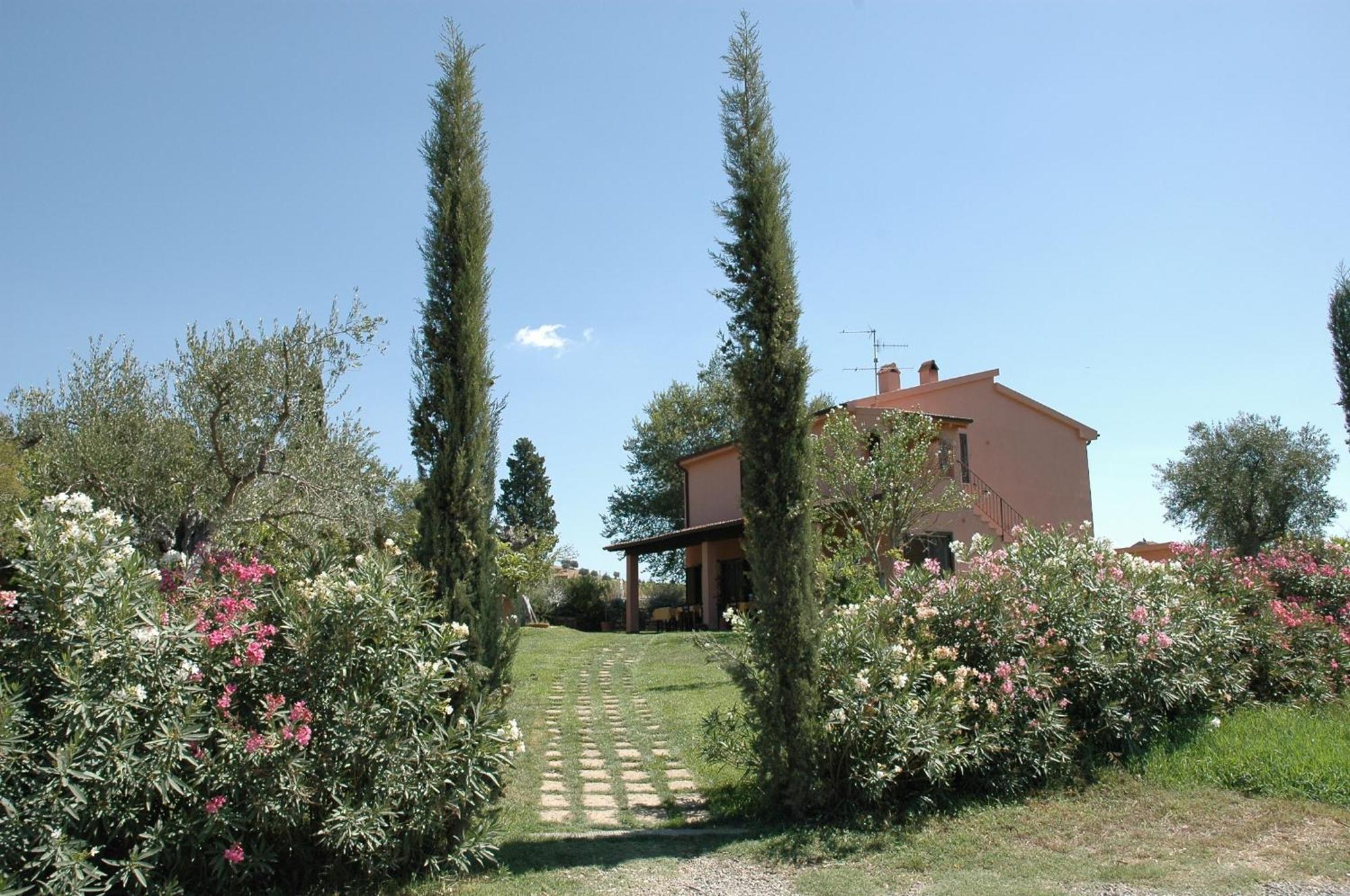 מונטיאנו Agriturismo Pian Dei Pini מראה חיצוני תמונה